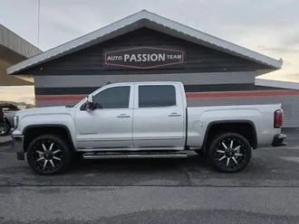 2017 GMC Sierra 1500 Crew Cab photo 2