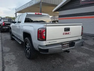 2017 GMC Sierra 1500 Crew Cab photo 3