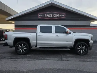 2017 GMC Sierra 1500 Crew Cab photo 6