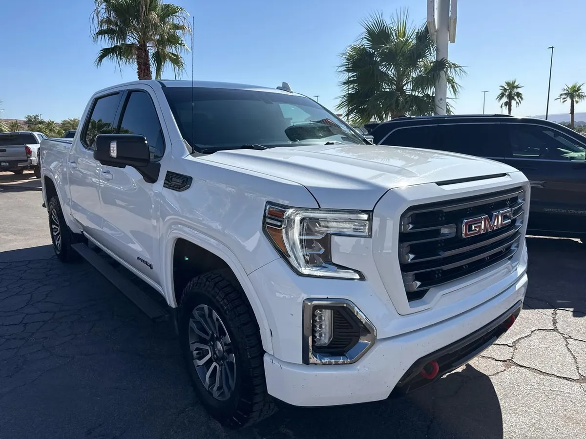 2021 GMC Sierra 1500 AT4 Crew Cab Short Box 4WD