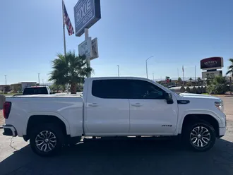 2021 GMC Sierra 1500 photo 2