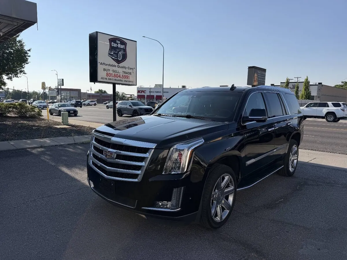 2019 Cadillac Escalade Luxury 4x4 4dr SUV