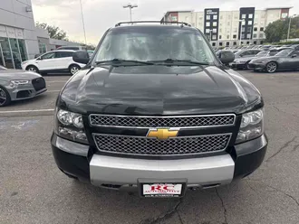 2013 Chevrolet Avalanche photo 3