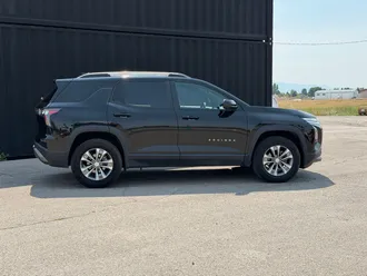 2025 Chevrolet Equinox photo 6