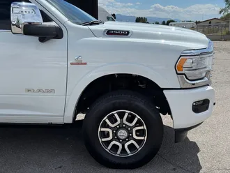 2024 Ram 3500 photo 3