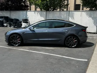 2020 Tesla Model 3 Performance photo 4