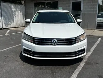 2018 Volkswagen Passat 2.0T SE photo 2
