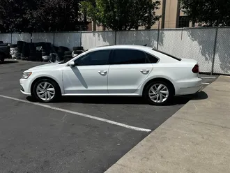 2018 Volkswagen Passat 2.0T SE photo 4