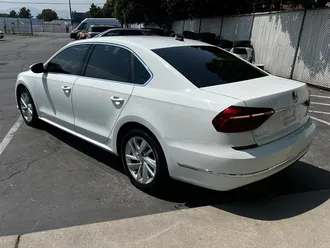 2018 Volkswagen Passat 2.0T SE photo 5