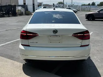 2018 Volkswagen Passat 2.0T SE photo 6
