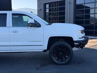 2017 Chevrolet Silverado 1500 photo 3