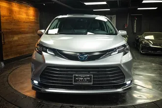 2024 TOYOTA SIENNA photo 4