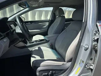 2017 Hyundai Sonata photo 5