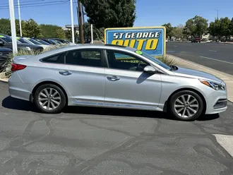 2017 Hyundai Sonata photo 2