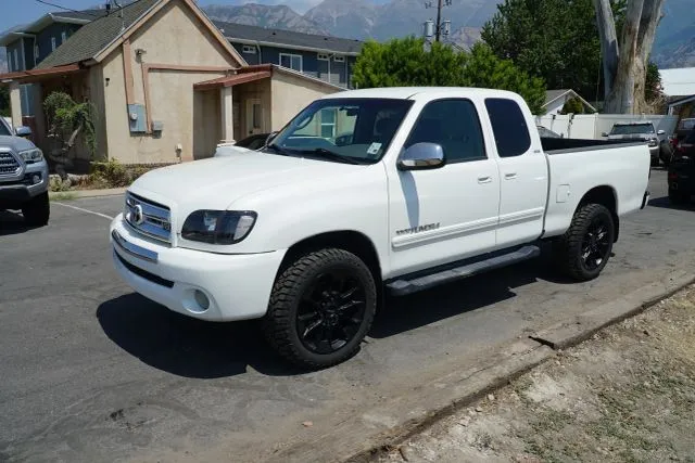 2004 Toyota Tundra Access Cab SR5 Pickup 4D 6 1/2 ft