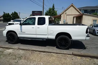 2004 Toyota Tundra Access Cab photo 4