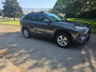 2021 Toyota RAV4 photo 7