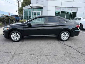 2019 Volkswagen Jetta photo 2