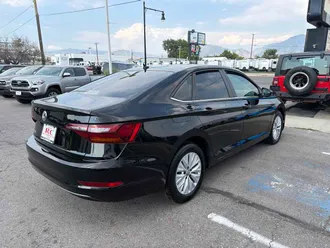 2019 Volkswagen Jetta photo 5