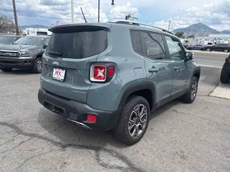 2017 Jeep Renegade photo 6