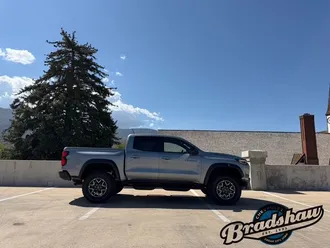 2026 Chevrolet Colorado photo 3