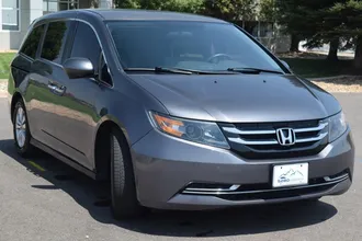 2015 Honda Odyssey photo 4