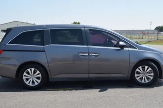 2015 Honda Odyssey photo 5