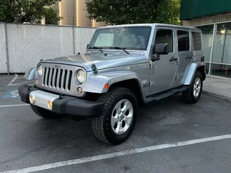 2015 Jeep Wrangler Unlimited Sahara photo 3