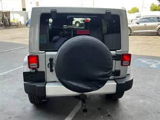 2015 Jeep Wrangler Unlimited Sahara photo 6