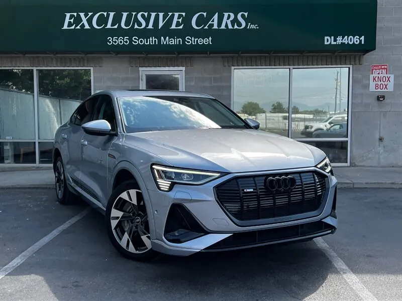2022 Audi e-tron Sportback quattro Premium S line quattro Premium S line
