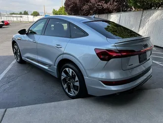 2022 Audi e-tron Sportback quattro Premium S line photo 5