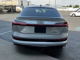 2022 Audi e-tron Sportback quattro Premium S line photo 6