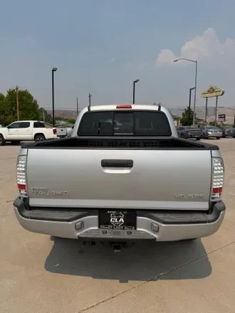 2005 Toyota Tacoma Double Cab photo 6