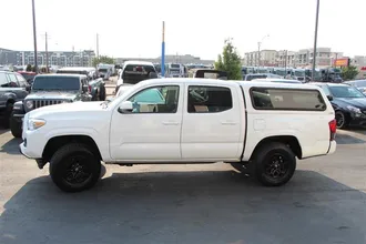 2021 TOYOTA TACOMA photo 5