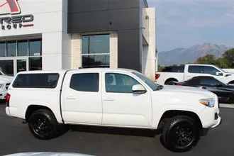 2021 TOYOTA TACOMA photo 7