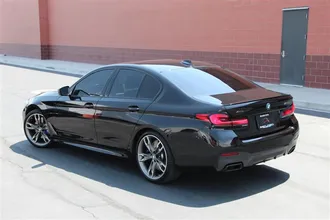 2023 BMW 5 SERIES photo 6