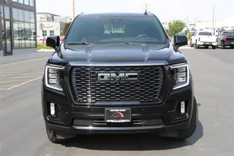 2023 GMC YUKON photo 3