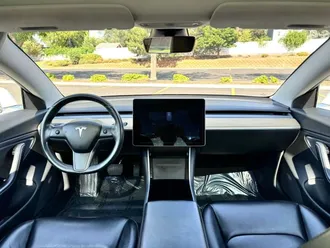 2018 Tesla Model 3 photo 6