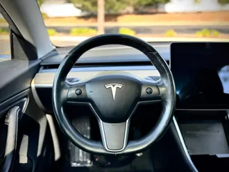 2018 Tesla Model 3 photo 7