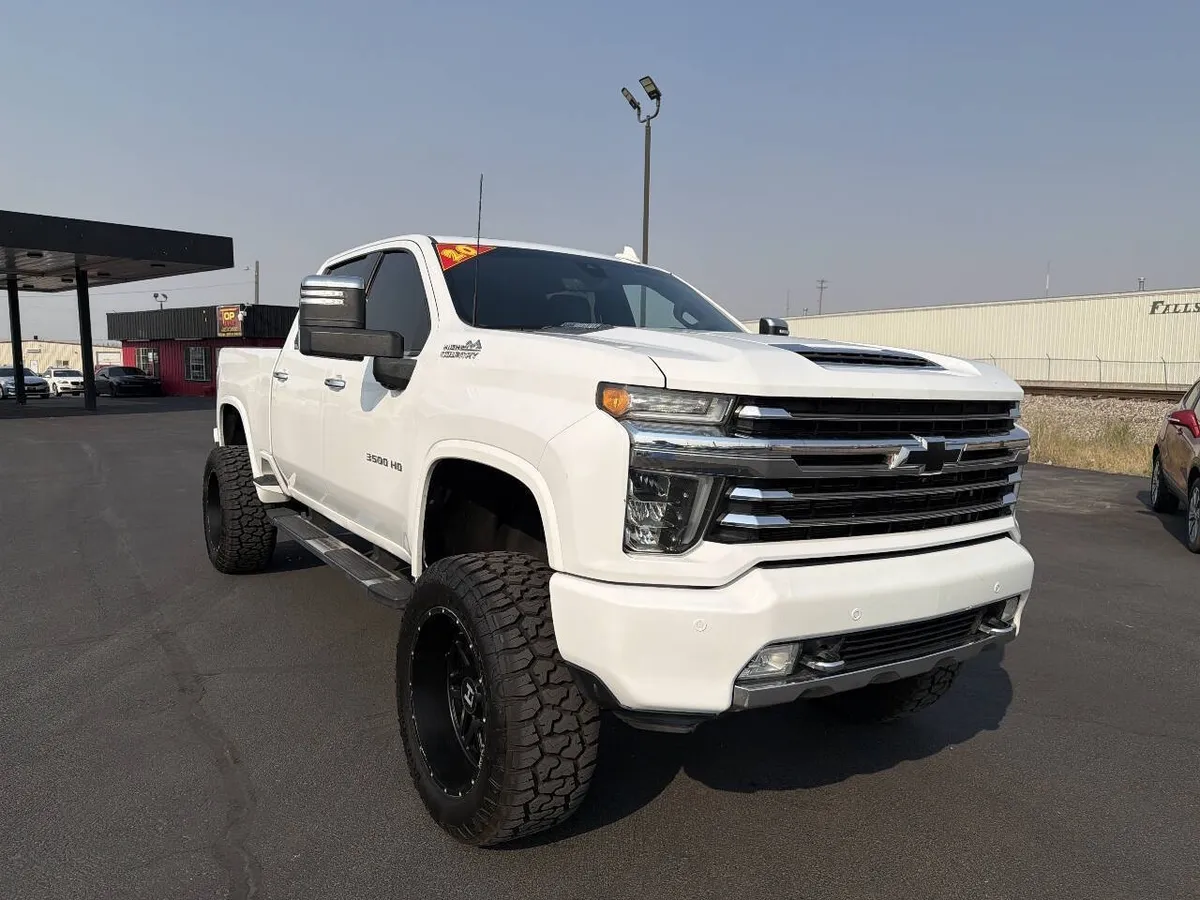 2020 Chevrolet Silverado 3500HD High Country 4x4 4dr Crew Cab SB SRW