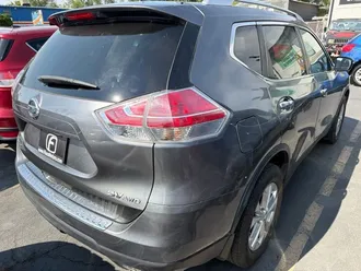 2015 Nissan Rogue photo 2