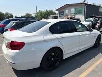 2016 BMW 5 Series photo 2