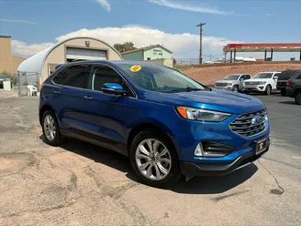2023 Ford Edge Titanium photo 2