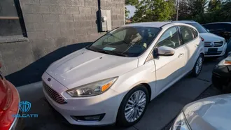 2016 Ford Focus photo 2