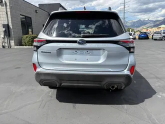 2025 Subaru Forester photo 6