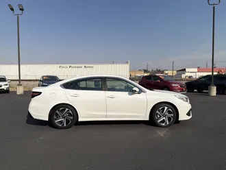 2020 Subaru Legacy photo 2