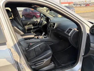 2018 Jeep Grand Cherokee photo 4
