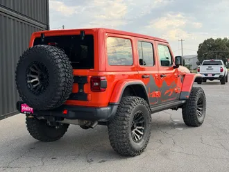 2023 Jeep Wrangler photo 7