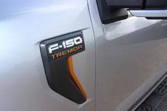 2025 FORD F-150 photo 2