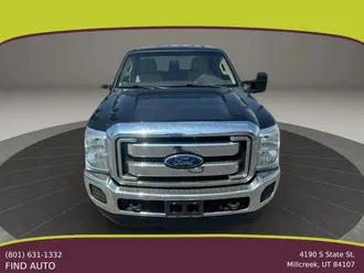 2016 Ford F350 Super Duty Crew Cab photo 4